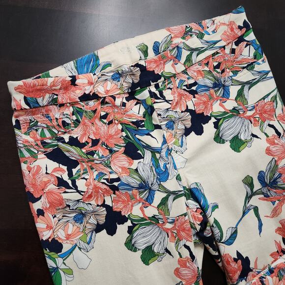 Chico's Tropical Print Pull-On Ankle Jegging Size Chico's 3R/US 16R - Picture 2 of 5
